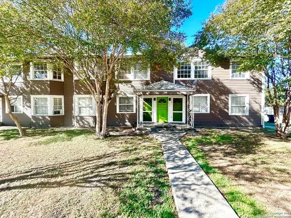 $795 | 425 Maverick Street, Unit 5, San Antonio, TX 78212