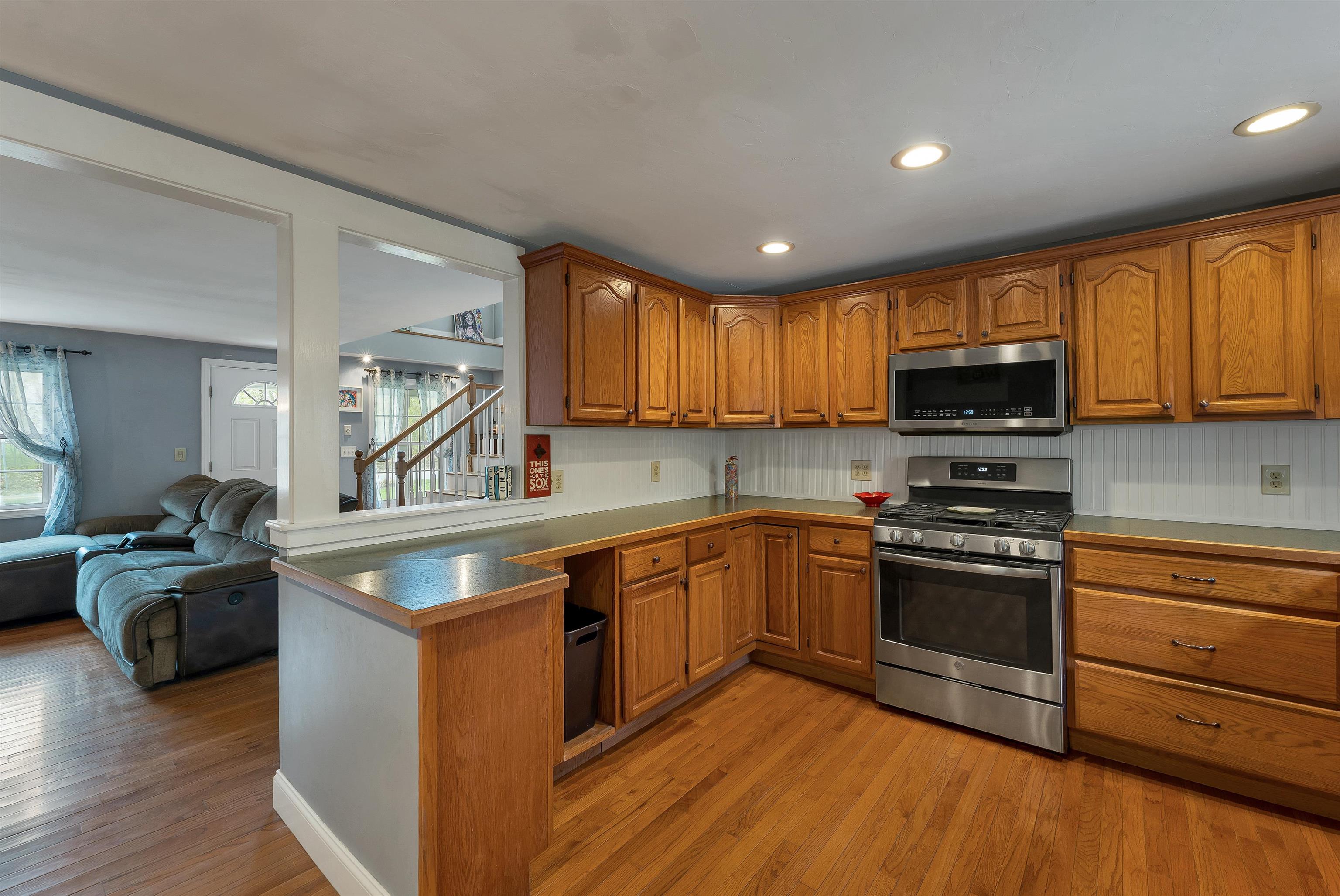 46 Albin Road Bow, NH 03304 - Photo 8 of 58