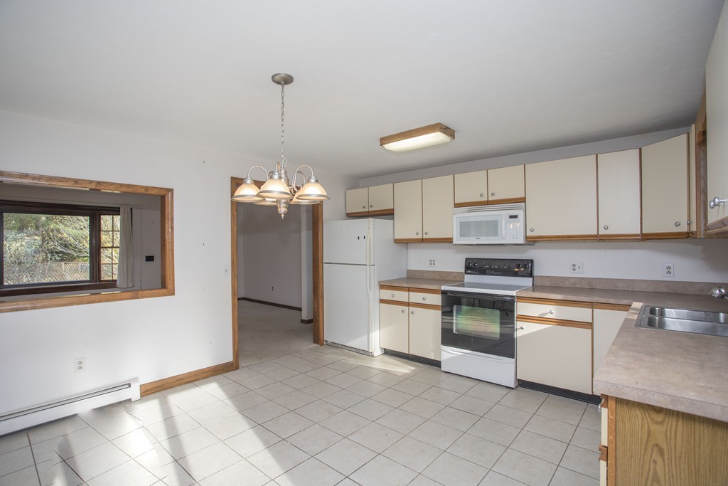 18 R North Carver Road Wareham, MA 02576 - Photo 12 of 29