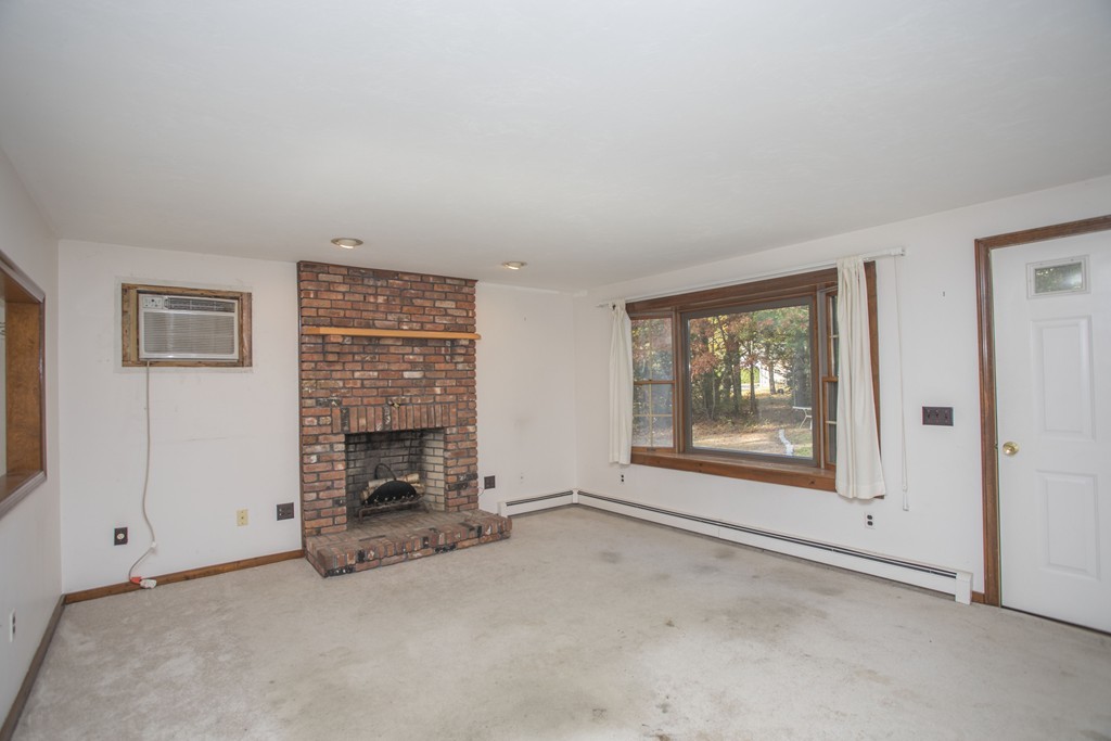 18 R North Carver Road Wareham, MA 02576 - Photo 14 of 29