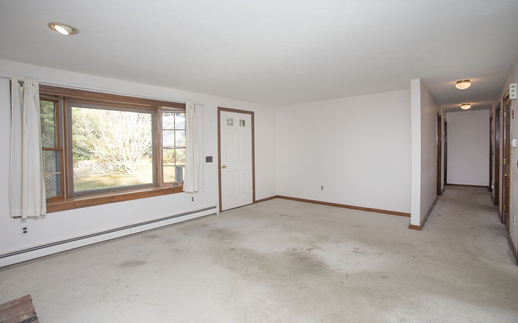 18 R North Carver Road Wareham, MA 02576 - Photo 16 of 29