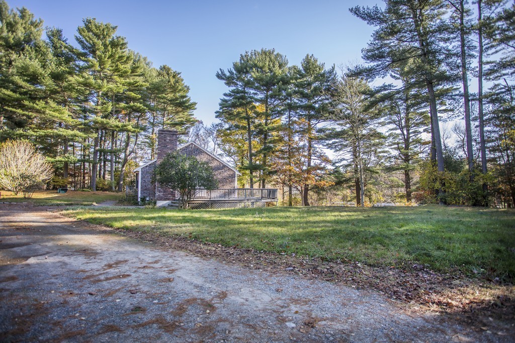 18 R North Carver Road Wareham, MA 02576 - Photo 4 of 29