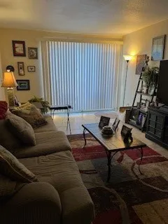 $1,100 | 4633 Wild Indigo Street, Unit 547, Houston, TX 77027