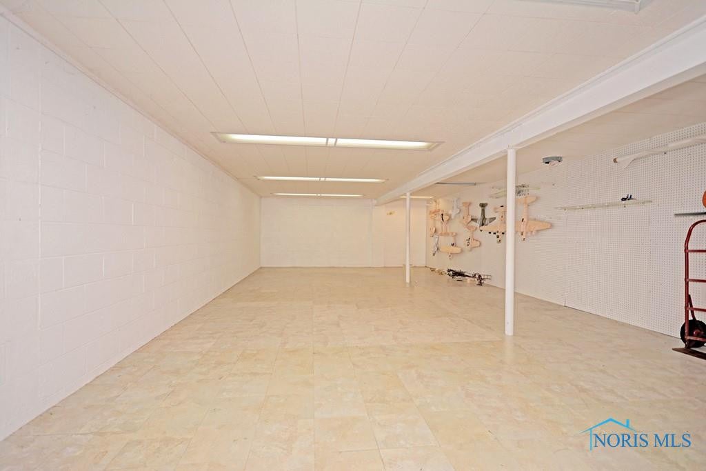 6392 Hanley Road Perrysburg, OH 43551 - Photo 21 of 23 Photo 21