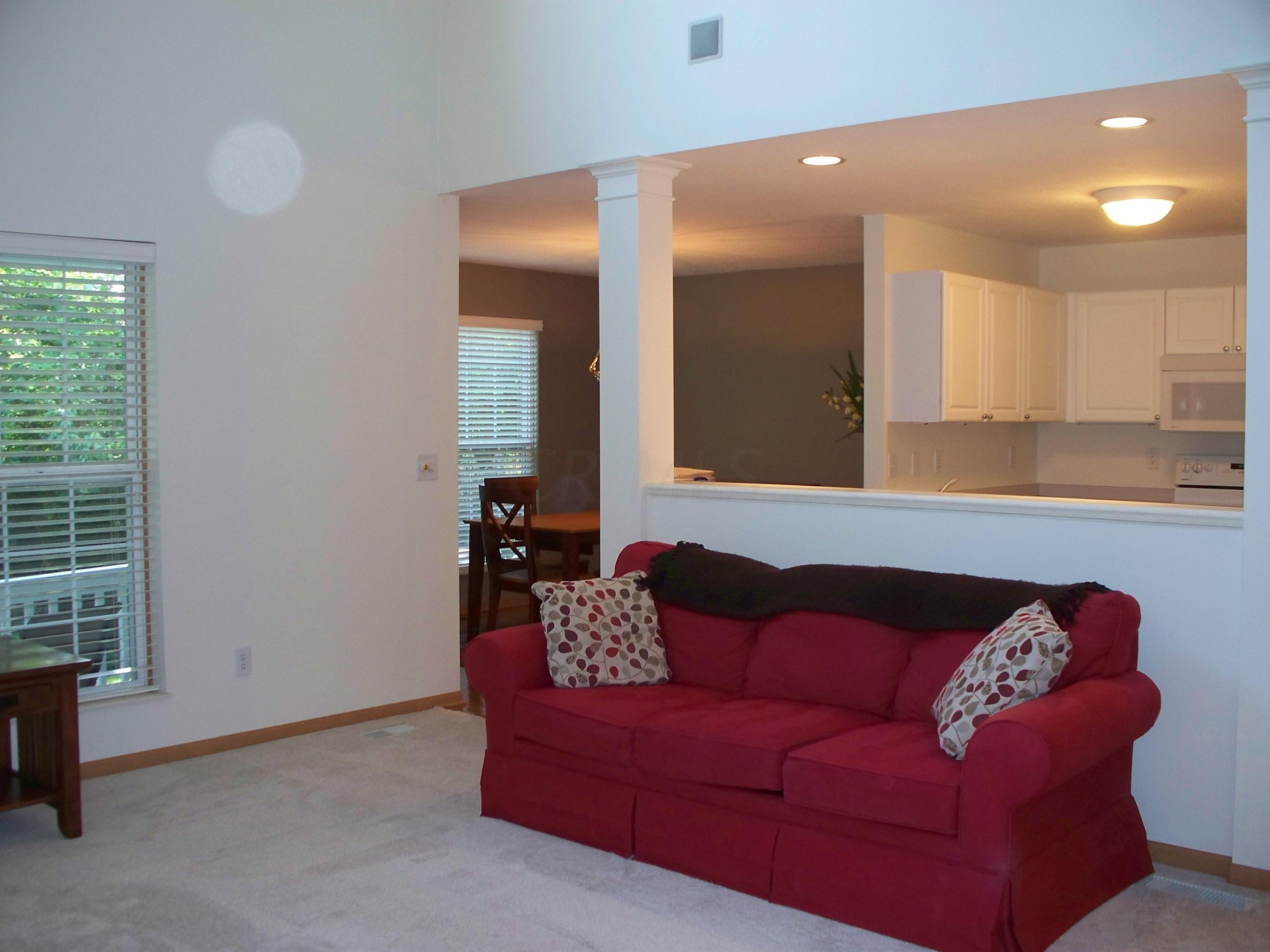 335 Sycamore Ridge Way Gahanna, OH 43230 - Photo 4 of 47