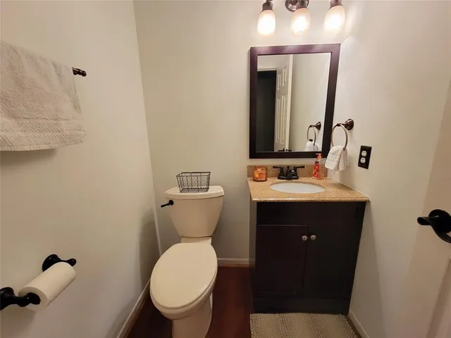 $2,095 | 6015 Henniker Drive, Houston, TX 77041