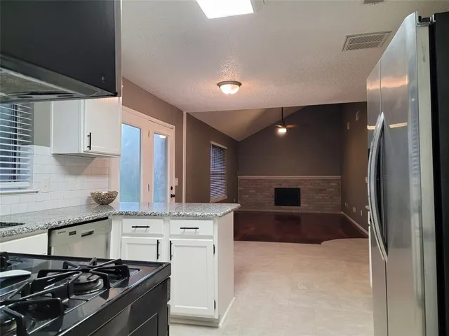 $2,095 | 6015 Henniker Drive, Houston, TX 77041