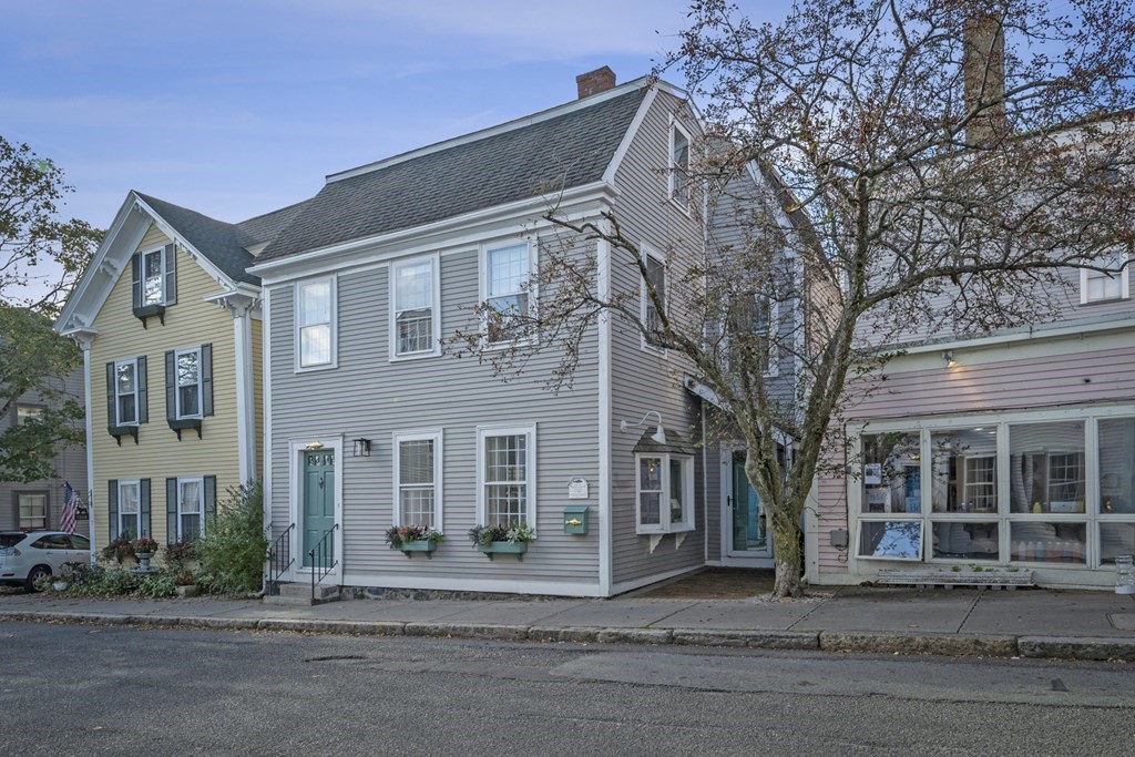 3 State Street Marblehead, MA 01945 - Photo 2 of 33 a front view of a house with a yard