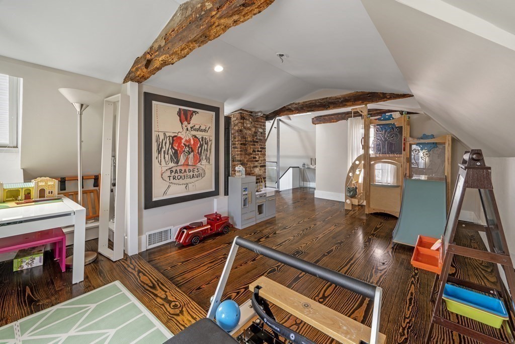 3 State Street Marblehead, MA 01945 - Photo 24 of 33 a room with furniture and wooden floor