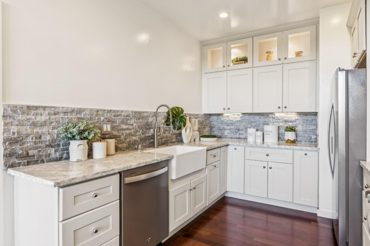 48 Rinconada Circle Belmont, CA 94002 - Photo 23 of 59 Gallery Image 23