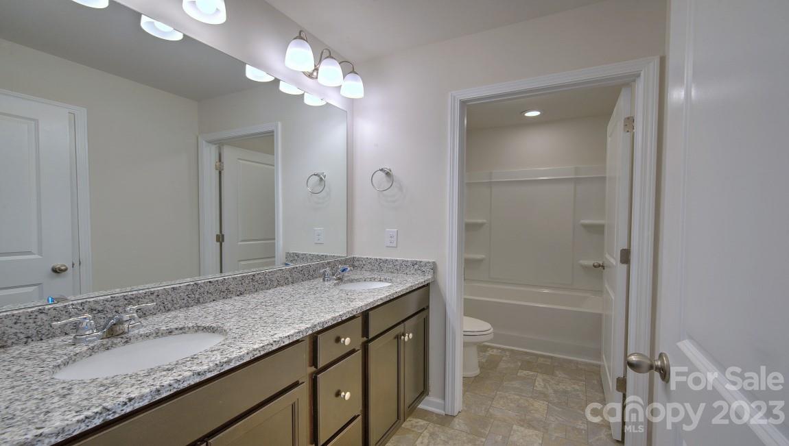 321 Fox Cove Road Hendersonville, NC 28792 - Photo 37 of 41 Gallery Image 37