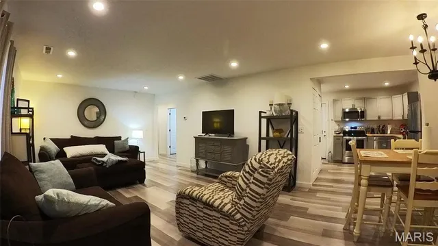 $189,900 | 1052 6th Street, West Plains, MO 65775