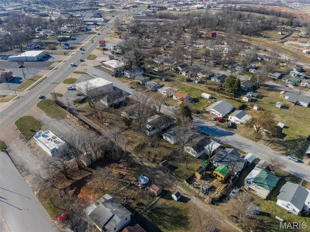 $189,900 | 1052 6th Street, West Plains, MO 65775