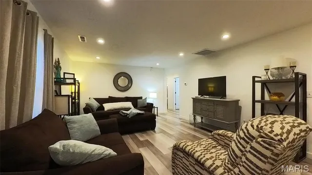 $189,900 | 1052 6th Street, West Plains, MO 65775