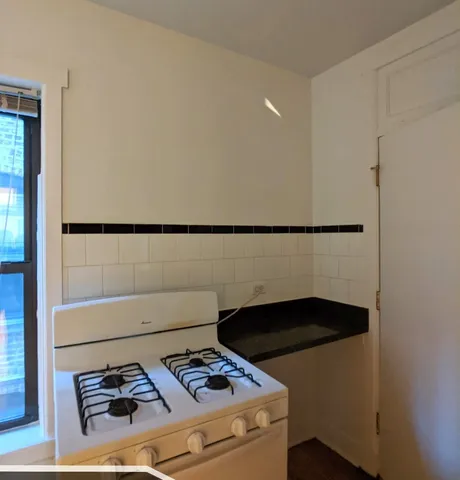 $1,795 | 2649 North Spaulding Avenue, Unit 1E, Chicago, IL 60647