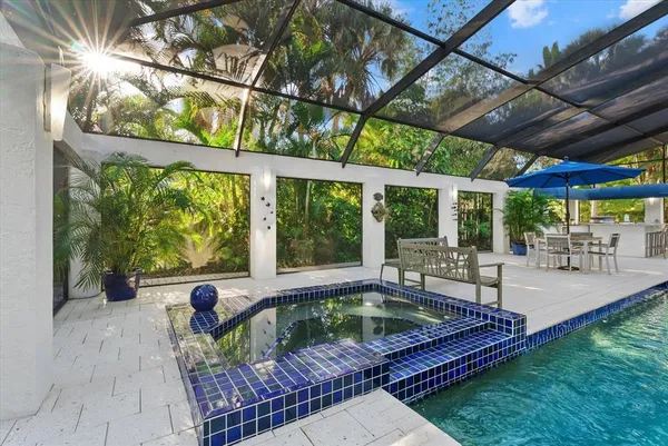 $1,650,000 | 4891 Peregrine Point Circle East, Sarasota, FL 34231