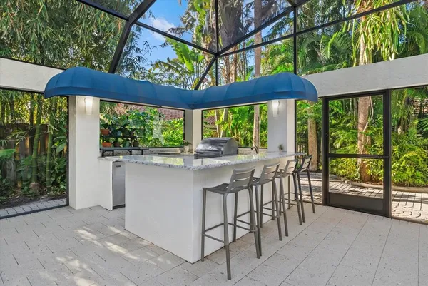 $1,650,000 | 4891 Peregrine Point Circle East, Sarasota, FL 34231