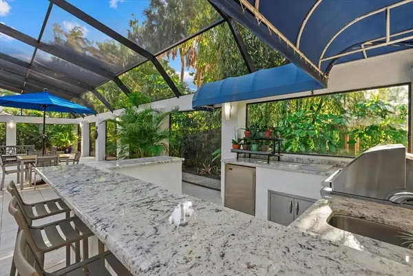 $1,650,000 | 4891 Peregrine Point Circle East, Sarasota, FL 34231