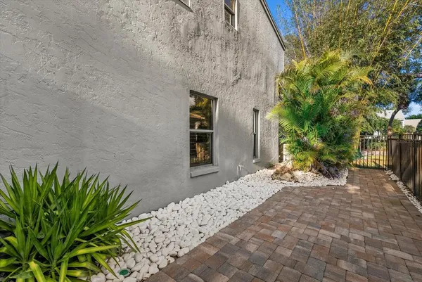 $1,650,000 | 4891 Peregrine Point Circle East, Sarasota, FL 34231