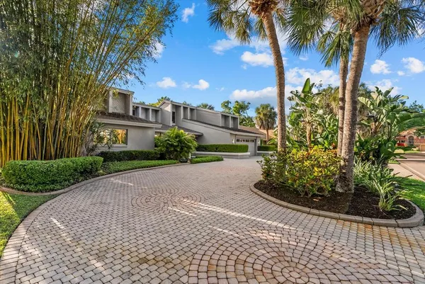 $1,650,000 | 4891 Peregrine Point Circle East, Sarasota, FL 34231