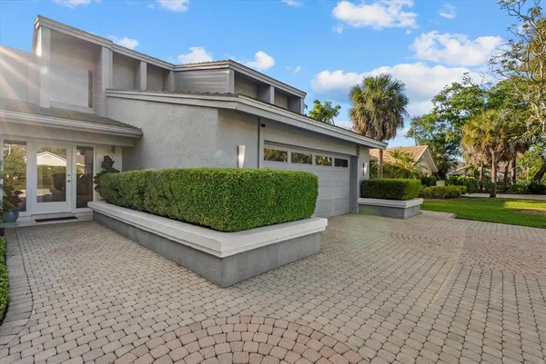 $1,650,000 | 4891 Peregrine Point Circle East, Sarasota, FL 34231