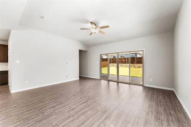 $425,000 | 3120 Kingsgarden Road, Denton, TX 76207