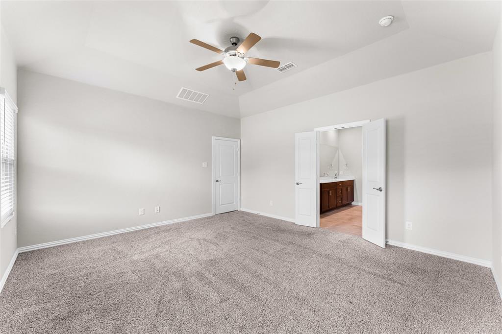 3120 Kingsgarden Road Denton, TX 76207 - Photo 16 of 35