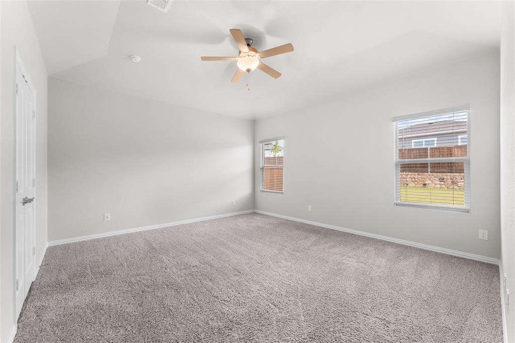 3120 Kingsgarden Road Denton, TX 76207 - Photo 17 of 35