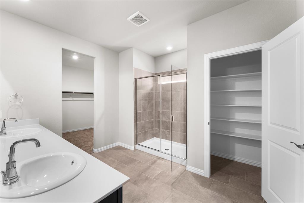 3120 Kingsgarden Road Denton, TX 76207 - Photo 19 of 35