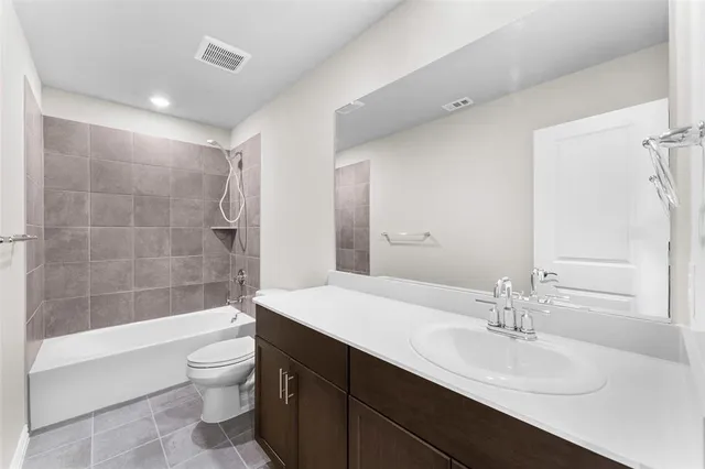 $425,000 | 3120 Kingsgarden Road, Denton, TX 76207