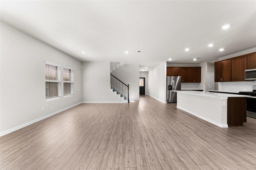 3120 Kingsgarden Road Denton, TX 76207 - Photo 5 of 35