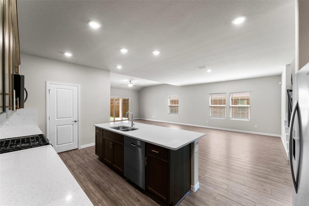 3120 Kingsgarden Road Denton, TX 76207 - Photo 9 of 35