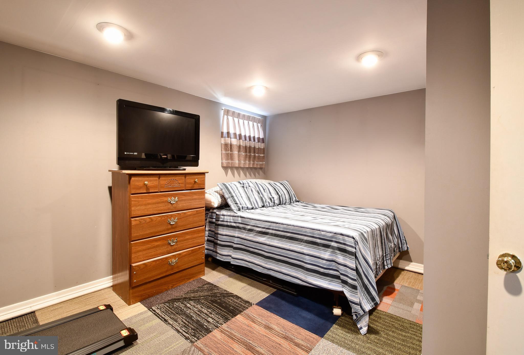 5817 Brunswick Street Springfield, VA 22150 - Photo 24 of 34 Gallery Image 24