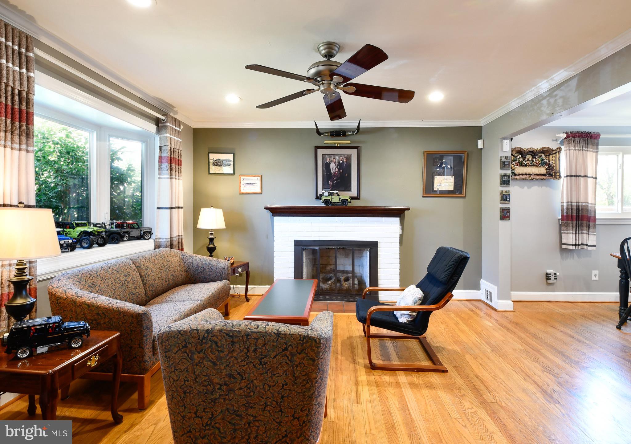 5817 Brunswick Street Springfield, VA 22150 - Photo 6 of 34 Gallery Image 6