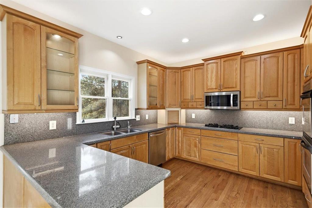 834 Valley Drive Canton, GA 30114 - Photo 21 of 77