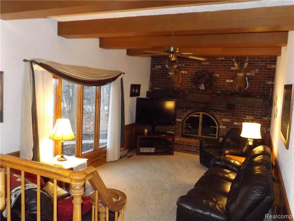 3810 South Sandusky Road Peck, MI 48466 - Photo 5 of 26 This is a view of the family room.