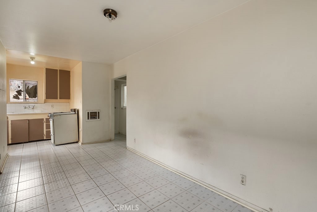 5227 Hammill Road El Monte, CA 91732 - Photo 27 of 51 Vacant Unit Living Room