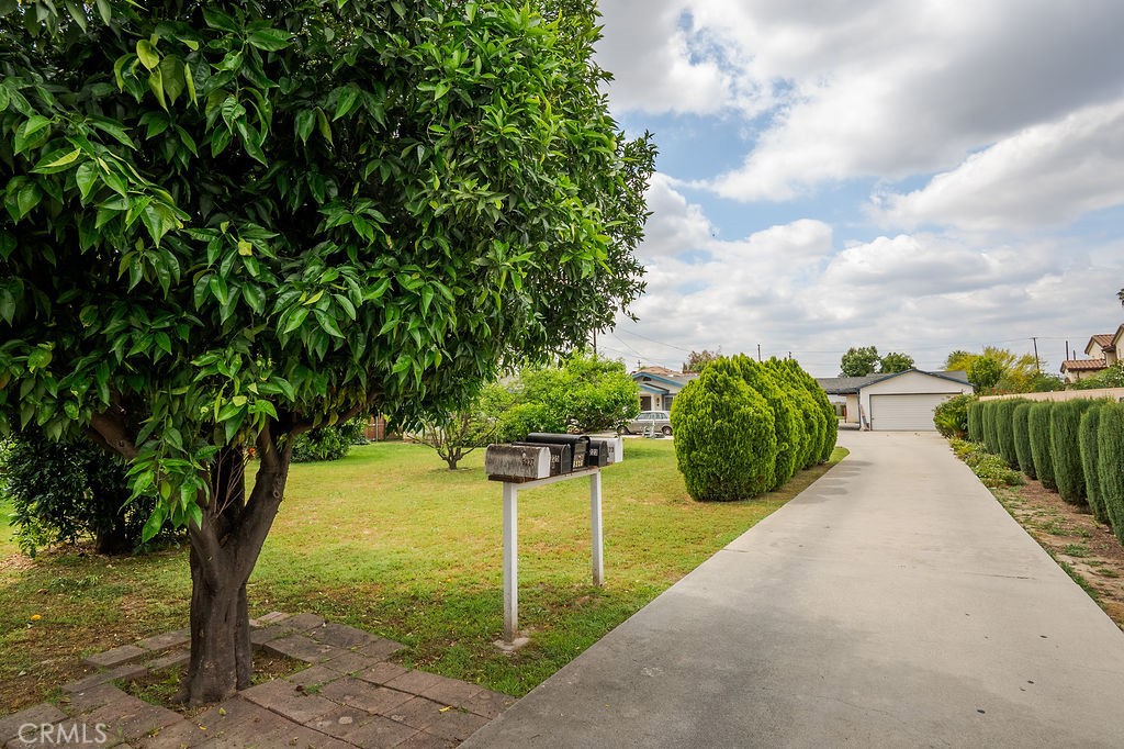5227 Hammill Road El Monte, CA 91732 - Photo 43 of 51 Long Driveway