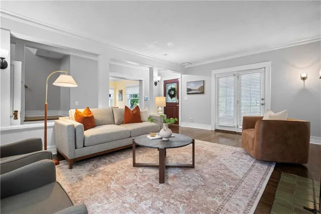 $540,000 | 6034 Brookside Boulevard, Kansas City, MO 64113