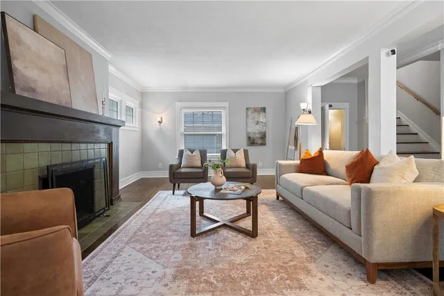 $540,000 | 6034 Brookside Boulevard, Kansas City, MO 64113