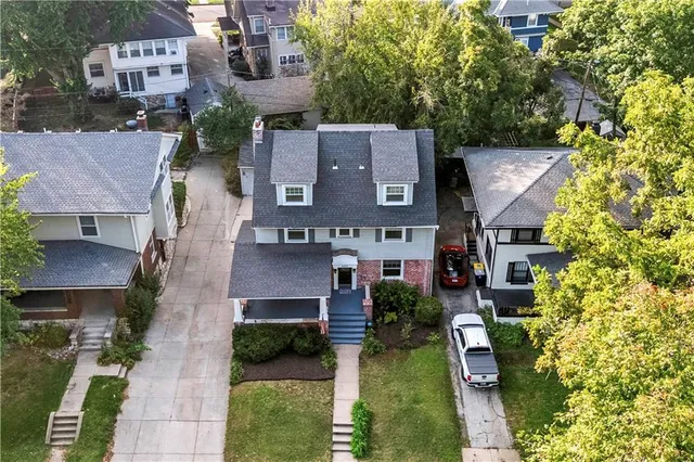 $540,000 | 6034 Brookside Boulevard, Kansas City, MO 64113