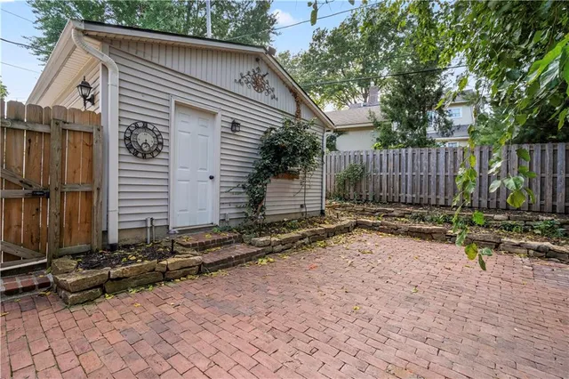 $540,000 | 6034 Brookside Boulevard, Kansas City, MO 64113