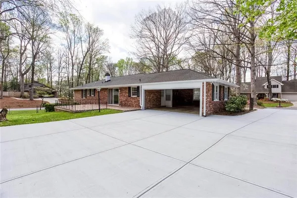 $2,800 | 619 Grove Parkway Southeast, Marietta, GA 30067