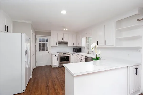 $2,800 | 619 Grove Parkway Southeast, Marietta, GA 30067