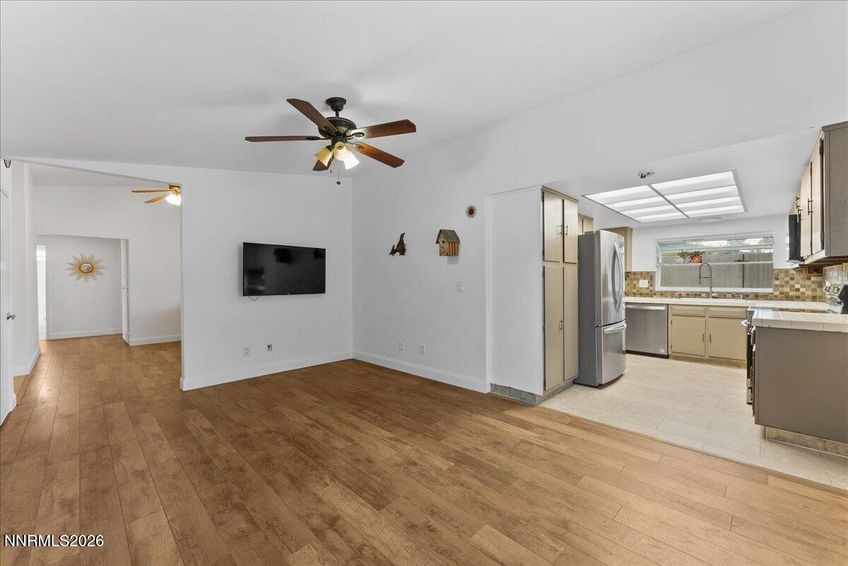4730 Spring Drive Reno, NV 89502 - Photo 13 of 34 13-4730 Spring Dr Reno NV 89502 (9 of 35