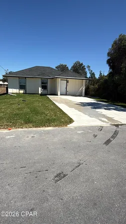 $2,100 | 208 Kraft Avenue, Panama City, FL 32401