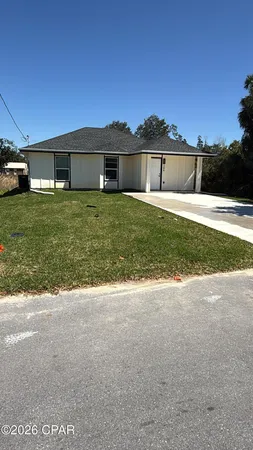 $2,100 | 208 Kraft Avenue, Panama City, FL 32401