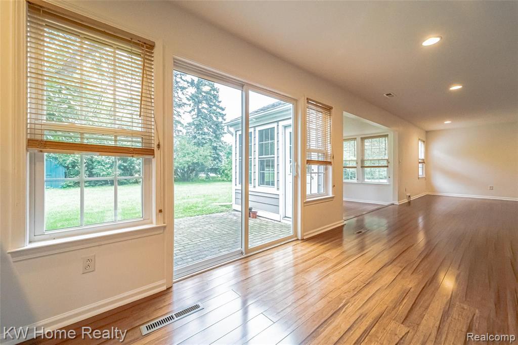 6914 Halyard Road Bloomfield Hills, MI 48301 - Photo 10 of 44