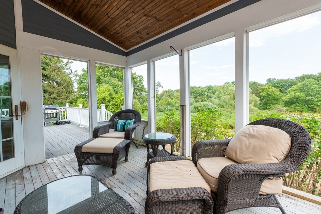 15 Jeffrey's Neck Road Ipswich, MA 01938 - Photo 18 of 41 Gallery Image 18