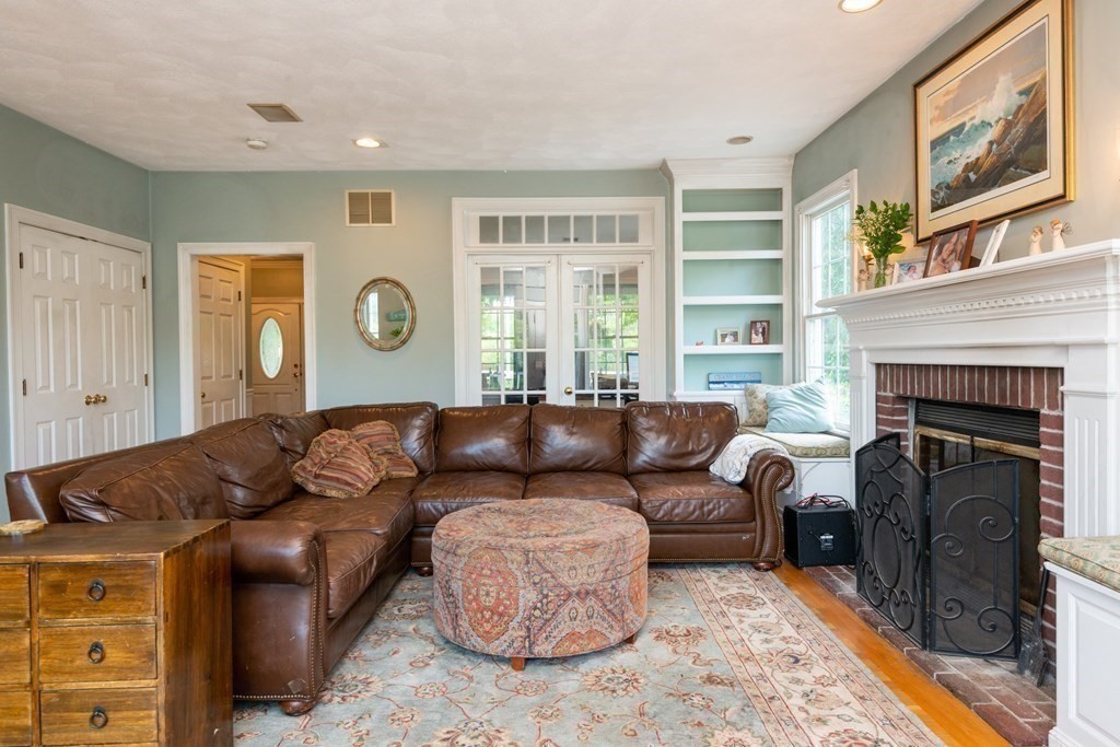 15 Jeffrey's Neck Road Ipswich, MA 01938 - Photo 20 of 41 Gallery Image 20